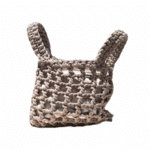 Vue latérale du sac crochet beige Thalia – fait main – The Mama Made