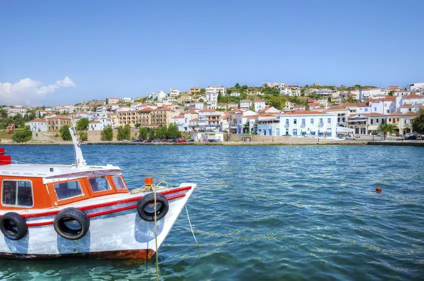 Bateau et port de Lesvos