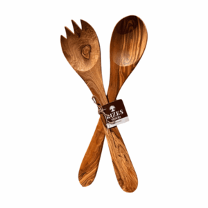Set di cucchiai e forchette in legno d'ulivo realizzati a mano, ideali per i tuoi pasti, da Rizes Wood.