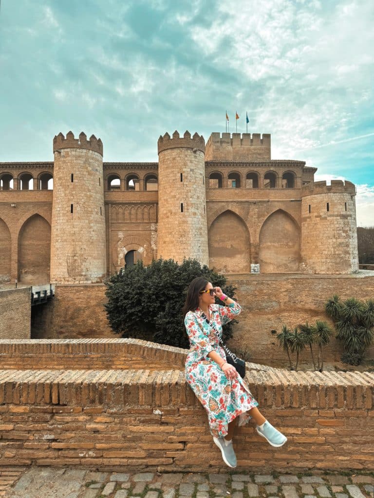 Découvrez Le Palais des Grands Maîtres à Rhodes grâce à Growy and Tasty. Un lieu incontournable à visiter lors de vos voyages en Grèce.