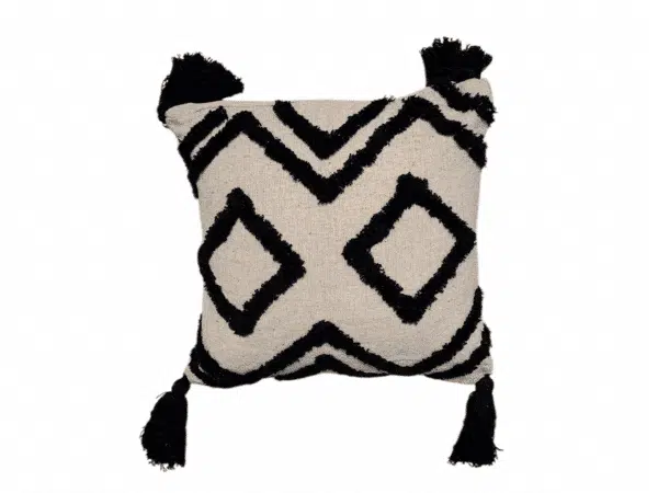 Decorative cushion 45x45 cm beige with black geometric motifs and tassels, made by Rizes Home.