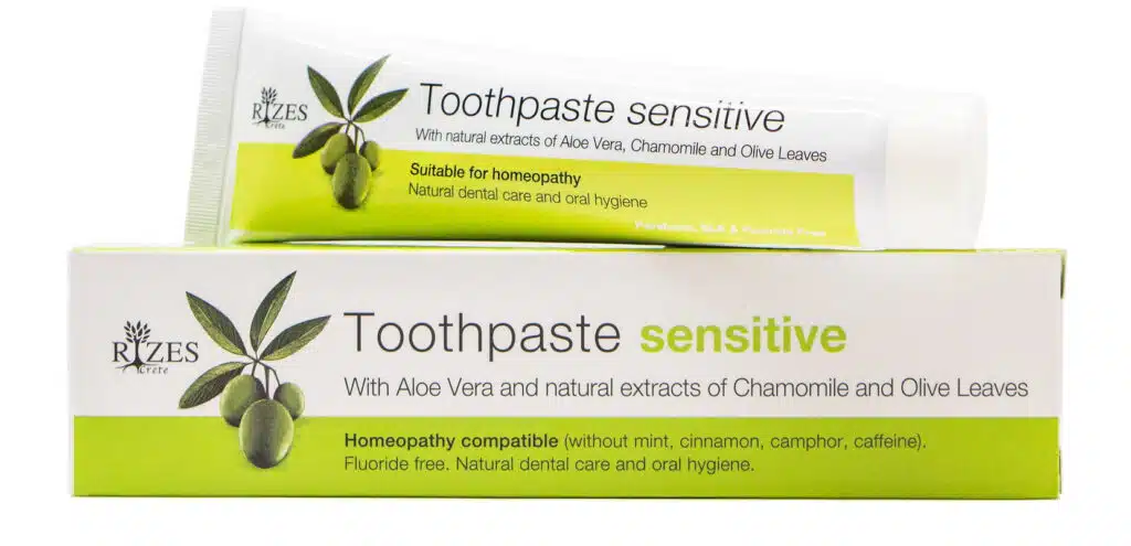 Toothpaste for sensitive gums with Aloe Vera, Chamomile and Olive Leaf, fluoride-free, compatible with homeopathy, Rizes Crete.