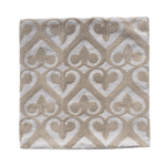 Housse de coussin art déco beige (45 x 45 cm) avec motif cœur – côté avant – Rizes Home.