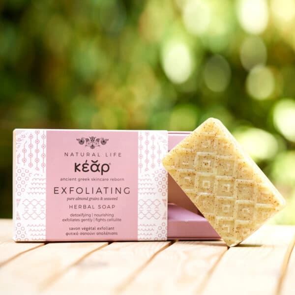 Savon exfoliant aux algues et grains d’amande Kear Life, 100 gr, pour nourrir et lutter contre la cellulite.