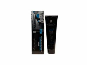 Dentifrice blanchissant à l'eau volcanique et charbon actif, tube de 100 ml, avec emballage. Produit Olive Spa.