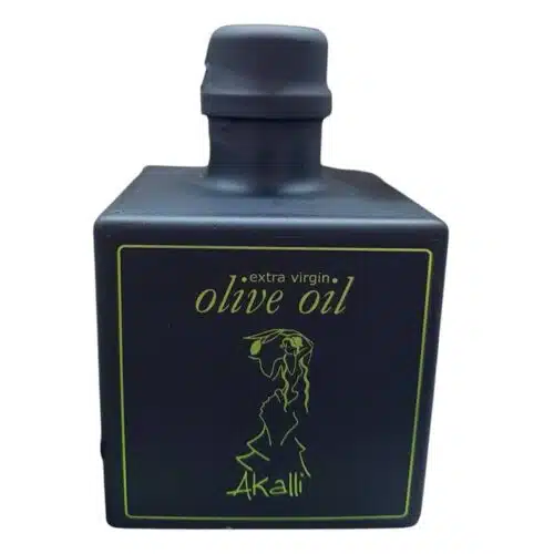 Extra virgin olive oil from the Chondrolia olive tree. Zacharioudakis family.