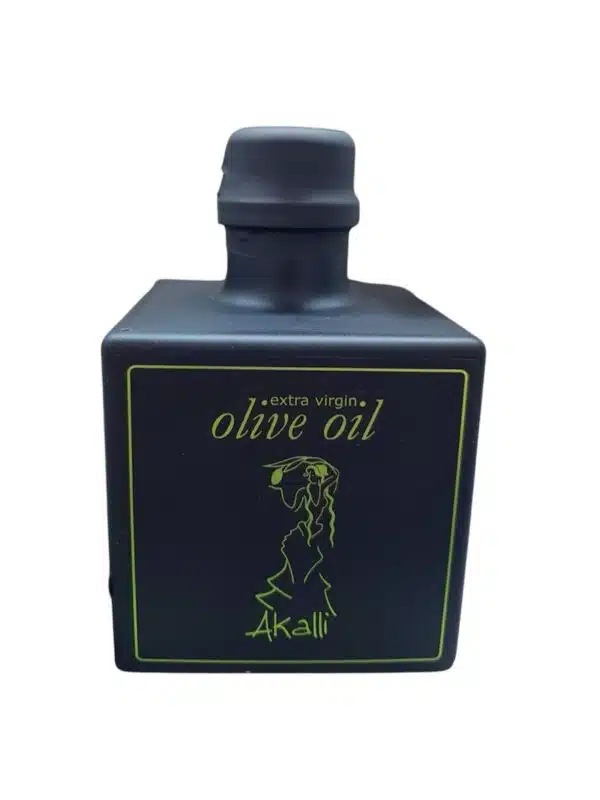 Extra virgin olive oil from the Chondrolia olive tree. Zacharioudakis family.