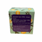Face latérale de l’infusion bio Grizo & Prasino “Lemoninja” présentant les instructions d’utilisation : faire infuser 1 gramme de plantes dans de l’eau à 95 °C pendant 5 minutes. Le message souligne la passion des producteurs pour des herbes entières, récoltées à la main, et leur engagement envers la qualité et la nature grecque.