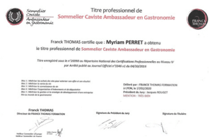 Diplôme professionnel de Myriam Perret certifiant le titre de Sommelier Caviste Ambassadeur en Gastronomie, délivré par Franck Thomas Formation.