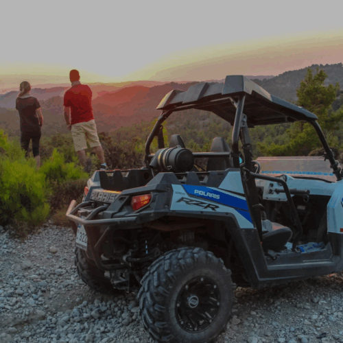 Tour en buggy à Rhodes avec vue sur le coucher de soleil.