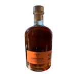 Bouteille de tsipouro grec vieilli un an Makryonitis, Syros Distillery, 40 % vol, format 500 ml.